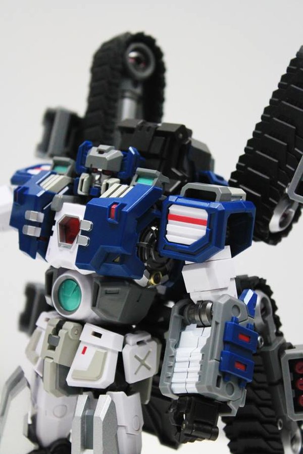 Perfect Effect PE DX03 Warden New Color Test Shot Images Of Not Fort Max And Accessories  (2 of 6)